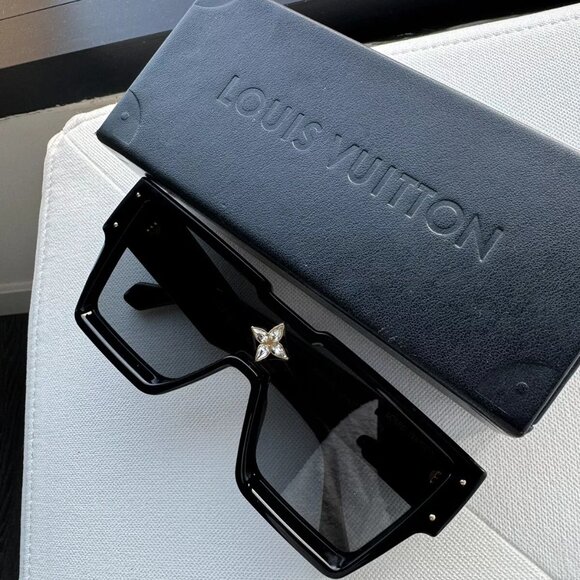 Louis Vuitton Sunglasses Cyclone Black - Picture 1 of 4